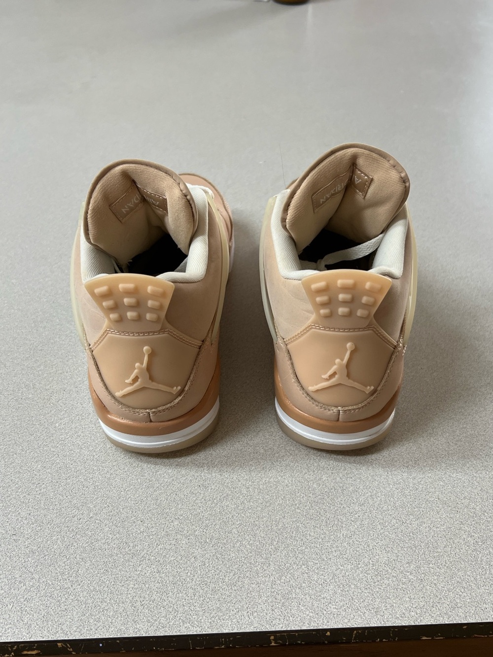 Jordan 4 Retro Shimmer - Picture 4 of 5